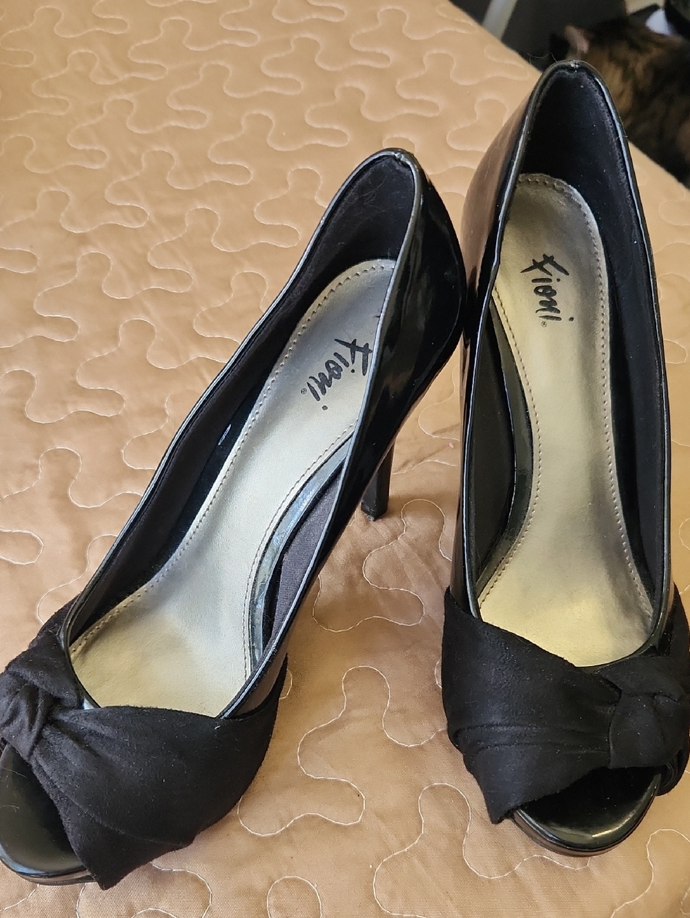 FIONI Clothing Black Satin Knotted Peep-Toe Stiletto Heels